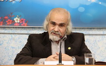 شعر انقلابی الهام گرفته از شعر عاشورایی و آیینی است