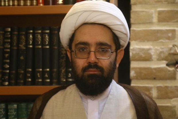 راهبرد مشخصی برای اعزام مبلغ به خارج از کشور نداریم