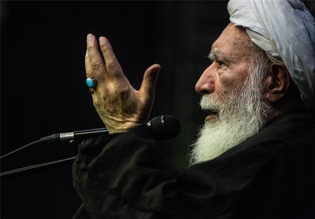 علم به خودی خود سعادتی برای ما خلق نمی‌کند