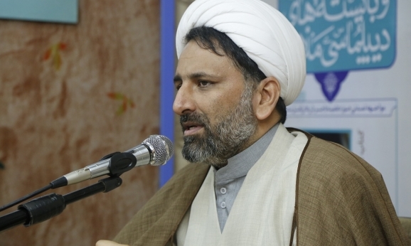 امام صادق(ع)  ۶۰۰ شاگرد سنی مذهبِ ایرانی داشت/ در دوره صادقین مهندسی فکری شیعی صورت گرفت