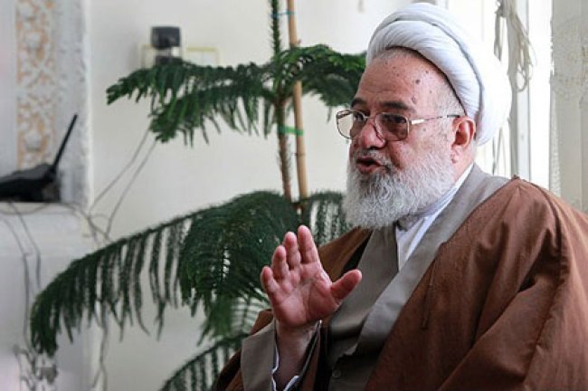 آیت الله ممدوحی: نهج البلاغه و صحیفه سجادیه کتاب درسی حوزه های علمیه شود