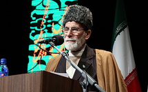 ورود خرافه به روضه و مداحی مایه گناه و تباهی اعمال است ورود خرافه به روضه و مداحی مایه گناه و تباهی اعمال است