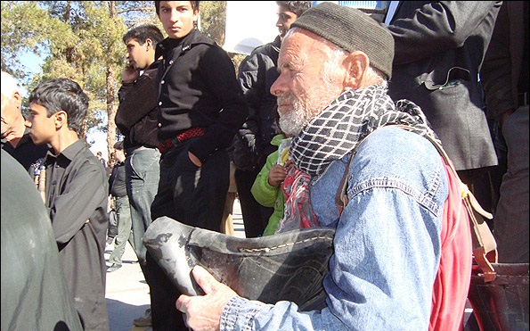 آیین سقایی و جریده برداری در ماه سوگواری