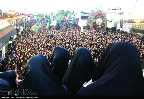 آشنایی با تاریخچه آیین نخل‌گردانی در عاشورا