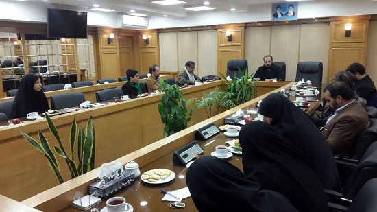 «شعر آیینی» در ژانر ادبیات فارسی بسیار محروم است