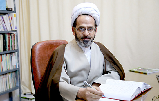 عبدالکریم پاک نیا: بانوان راویان و مبلغان نهضت عظیم عاشورا بودند