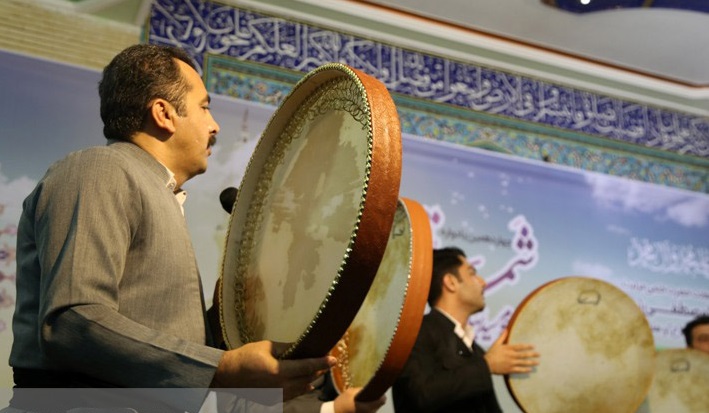 همگونی هنر دف نوازی با مراسم مولودی خوانی پیامبر(ص)