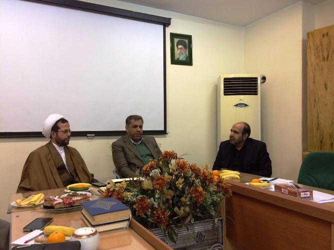 مداحان وقایع تاریخی را بدون بزرگنمایی بازگو کنند