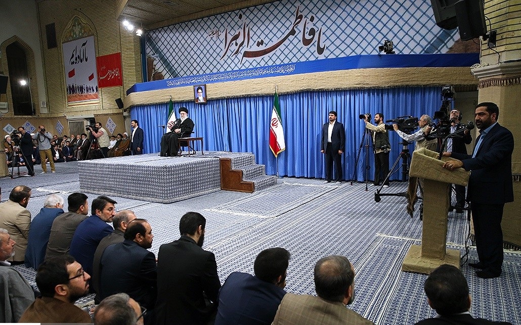 تحلیل محتوای بیانات رهبر انقلاب در جمع مداحان در ده سال گذشته