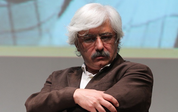 سیاستگذاری‌ها بر مبنای این است که مردم کمتر با فرهنگ سروکار داشته باشند