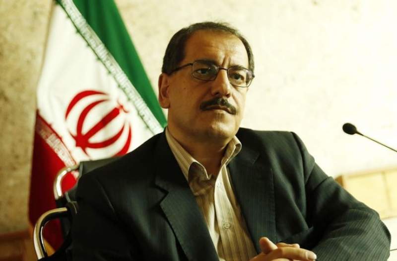 بیرون کردن چیزی که سال‌ها در ذهن مردم بوده کار سختی است