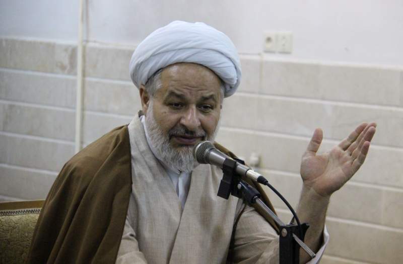 اربعین ترسیم خطی از اسلام اصیل مقابل خطوط انحرافی است