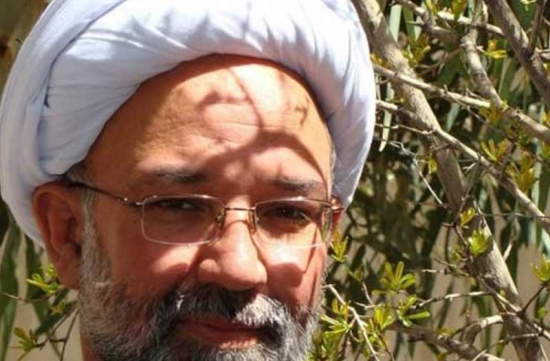 سنائی از اولین شعرائی است که با نگرش عرفانی به عاشورا پرداخته است