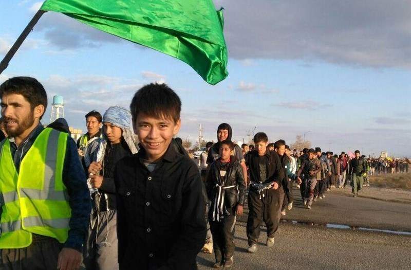 700 زائر افغانستانی پای پیاده عازم مشهد الرضا (ع) هستند