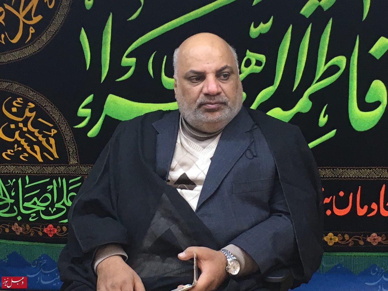 مداحی عشق است و نباید آن را شغل دانست