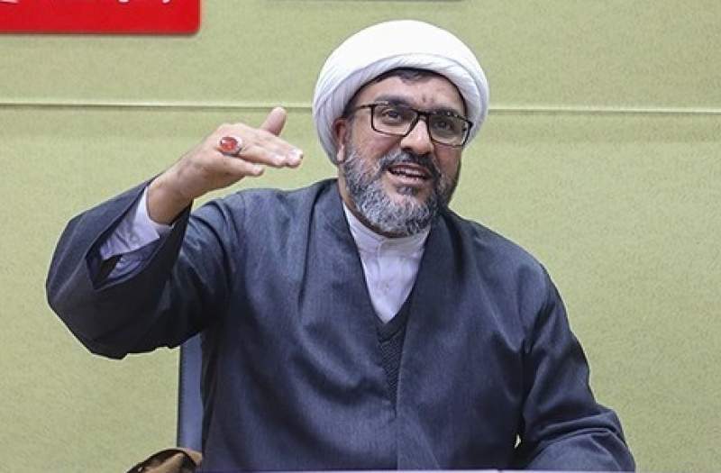 گریه‌ای که تنها حاصلش سکوت باشد، همان رفتار پیرمردان کوفی است