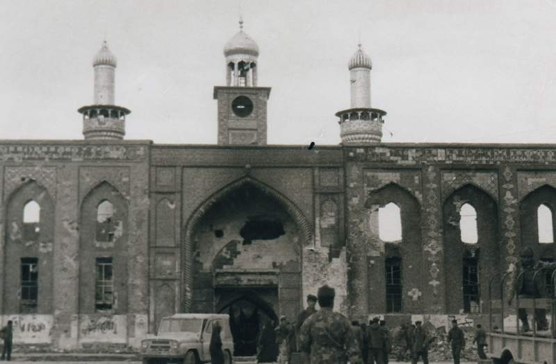 تصاویری از بمباران حرم امام حسین(ع) و حضرت عباس(ع)