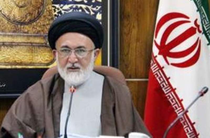 جلوی سودجویی در سفرهای زیارتی را باید بگیریم