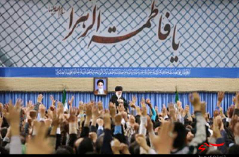 دیدارجمعی از مداحان وشاعران آیینی بام ایران با رهبر معظم انقلاب