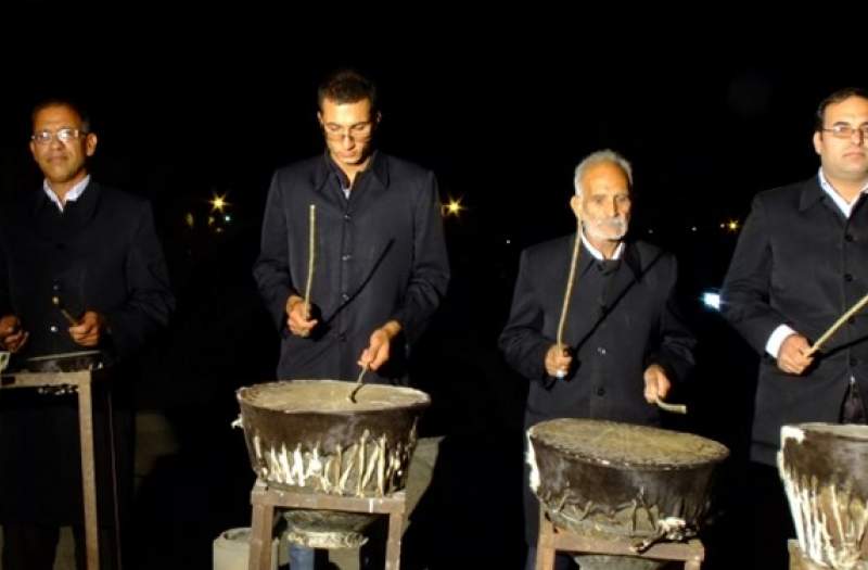 «طبل‌زنی» آئین خاص طبسی‌ها در ماه مبارک رمضان