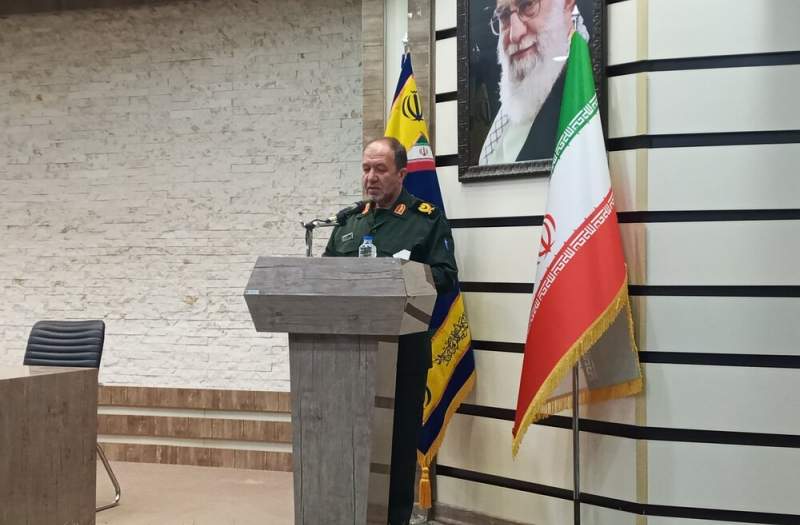 زمینه حضور جوانان و نوجوانان در مسجد و هیئت فراهم شود