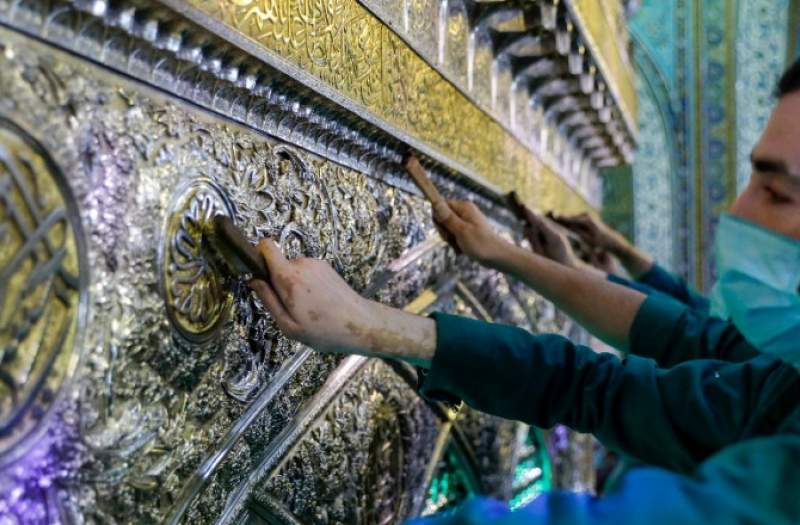 طراوت تازه ضریح مطهر حضرت رضا(ع) در آستانه دهه کرامت