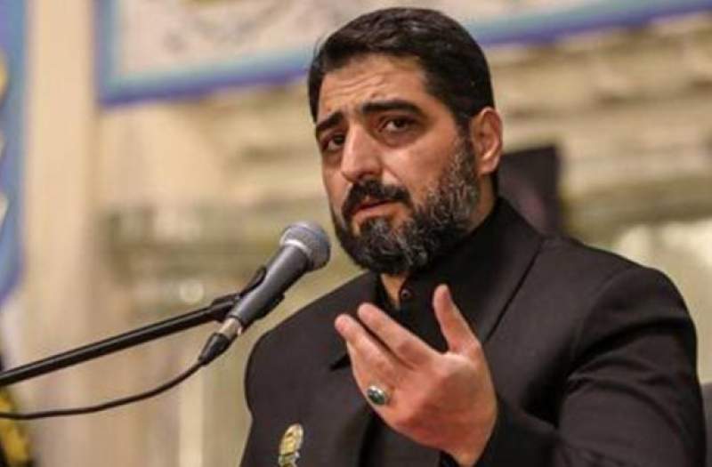 بنی‌فاطمه در حرم امام رضا(ع) مناجات می‌خواند