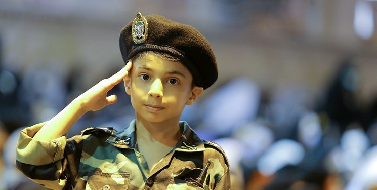 فیلم|اجرای «سلام فرمانده» در جوار حرم امام حسین(ع) فیلم|اجرای «سلام فرمانده» در جوار حرم امام حسین(ع)