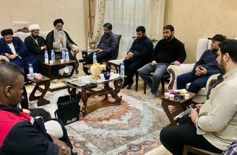 هیأتی که در خانه جانباختگان متروپل روضه گرفت +عکس