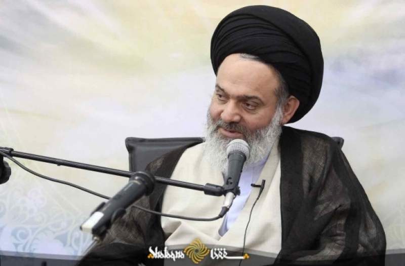 باید توجه بیشتری به نهج البلاغه و صحیفه سجادیه شود