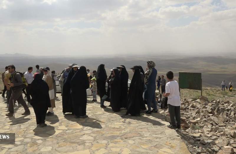 "بقعه ایوب انصاری" در روستای دورباش تکاب