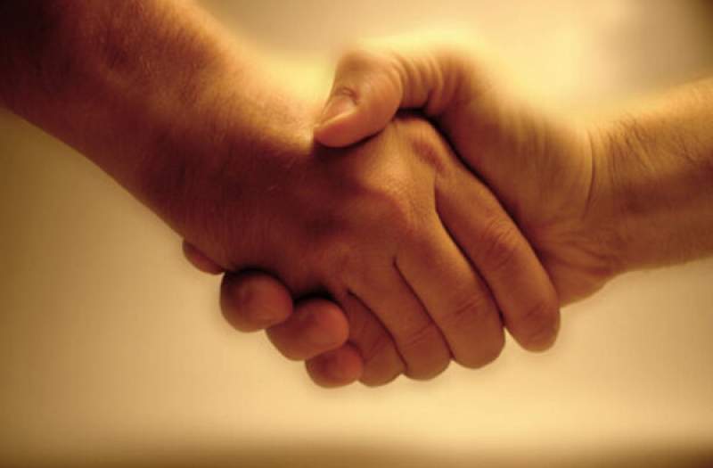 چگونه صیغه عقد اخوت را در روز عید غدیر بخوانیم؟