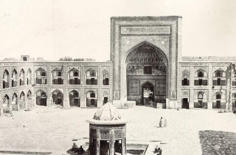 توسعه صحن «عتیق» با فروش «الماس قطب‌شاهی»