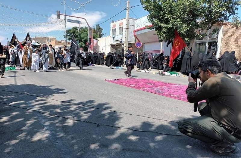 آیین تعزیه سنتی بنی‌اسد در گرمه برگزار شد