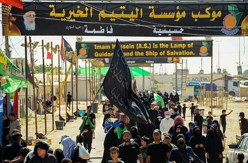 مبلغ باید پای کار امام حسین (ع) و نهضت عاشورا باشد